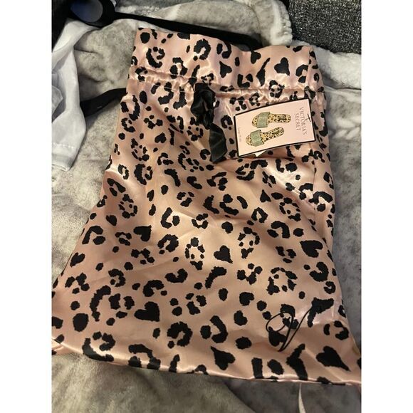 Nwt & bag Victorias secret VS rhinestone leopard slippers shoes - Picture 8 of 11